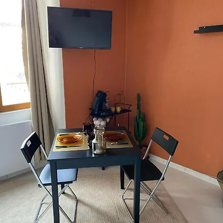 Le Nid - Place Emile Zola / Parking Gratuit Digione